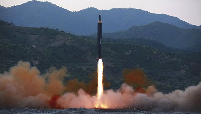 СМИ узнали о падении северокорейской баллистической ракеты на город