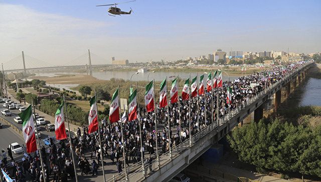 В Иране второй день проходят мирные демонстрации в поддержку властей