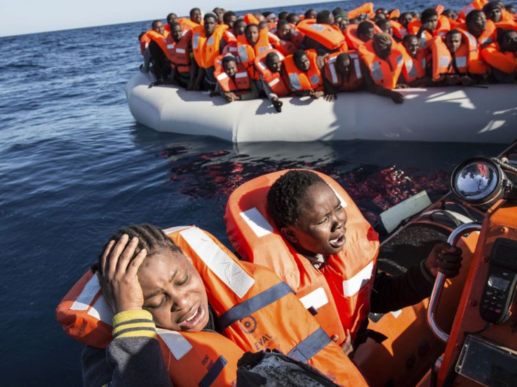 У берегов Ливии утонули не менее 25 беженцев