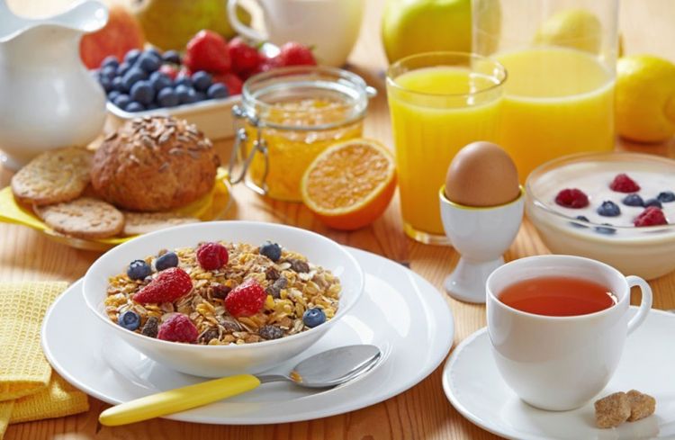 دراسة تكشف.. ترك الفطور بعمر المراهقة قد يتسبب بالسمنة