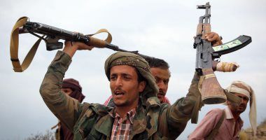 سفير اليمن بالقاهرة: تجنيد الحوثيين للأطفال يعجل بنهايتهم