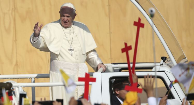 بالفيديو... الاعتداء على بابا الفاتيكان في تشيلي