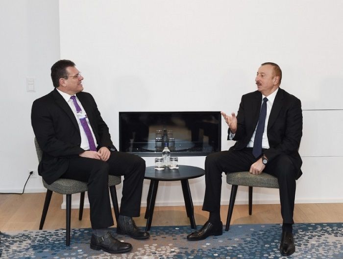 Ильхам Алиев встретился с вице-президентом Еврокомиссии