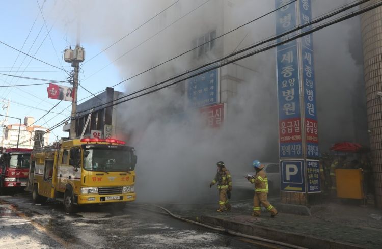 41 قتيلا في حريق بمستشفى في كوريا الجنوبية