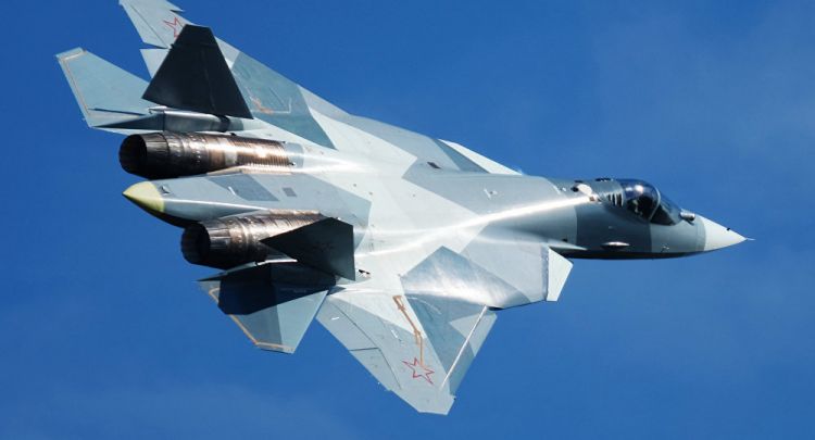 مقاتلة الجيل الخامس الروسية تصعد إلى السماء مع أسلحة الجيل الأحدث (فيديو)