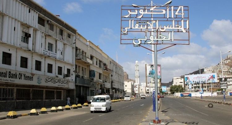 الزبيدي يكشف أسباب انفجار الأوضاع في عدن ويؤكد التعاون مع طارق صالح (فيديو)