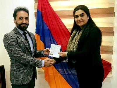 İrəvan İraqda Ermənistan pasportları paylayır FOTO