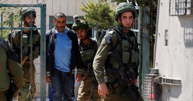 قوات الاحتلال الإسرائيلى تعتقل شابًا فلسطينيًا غرب جنين