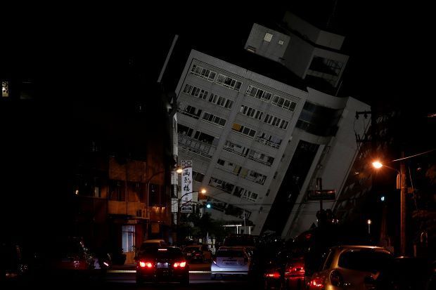 Землетрясение в Тайване Более 100 раненых