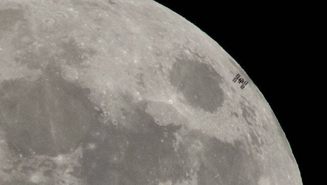 "Горб" Луны помог ученым выяснить, когда на Земле возник океан