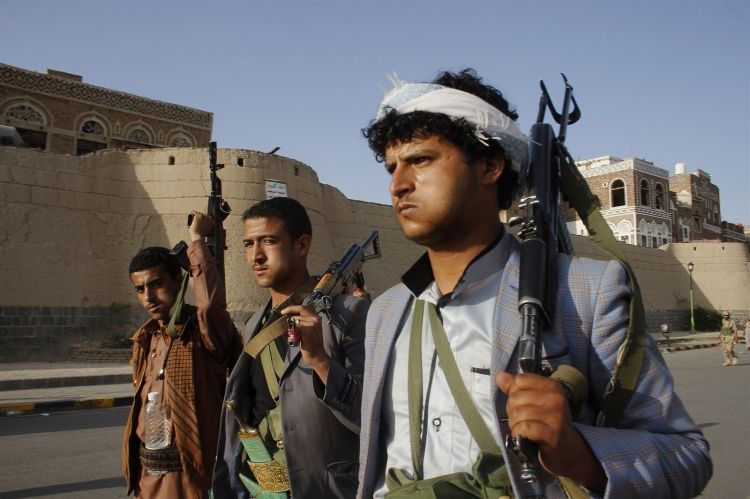 Лидер хуситов погиб в Йемене после авиаудара