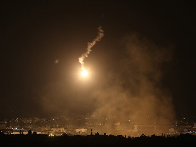 ВВС Израиля поразили 12 сирийских и иранских военных объектов