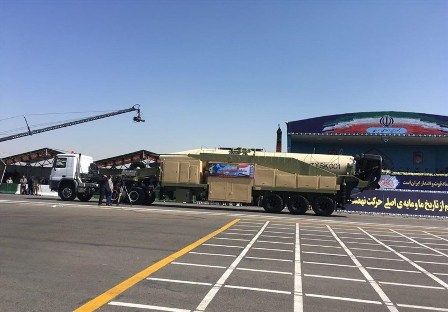 Иран показал новую баллистическую ракету