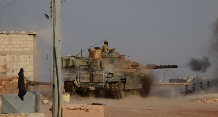 تركيا تزج بدبابات متطورة في المعركة