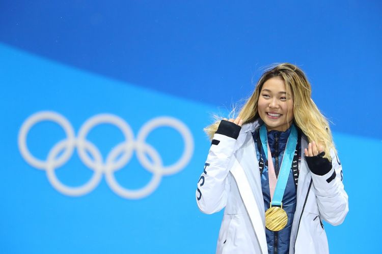 Американского ведущего уволили за любование попой олимпийской чемпионки
