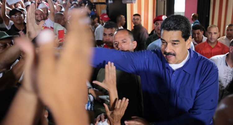 رئيس فنزويلا يريد إجراء الانتخابات في 22 أبريل