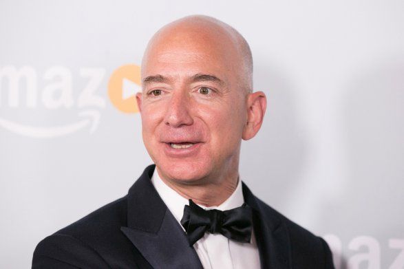 Владелец Amazon заработал за день миллиард долларов