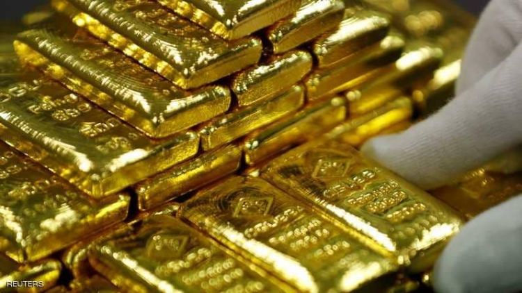 الذهب مستقر بعد تصريحات باول وصعود الدولار