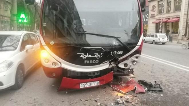 “BakıBus” avtobusu qəza törətdi bir qadın öldü