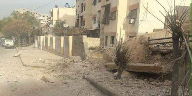 إرهابيون يستهدفون بـ 13 قذيفة مشفى البيروني وضاحية الأسد في حرستا