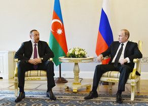 الرئيس إلهام ألييف يقدم تعازيه  إلى فلاديمير بوتين