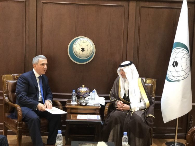 الأمين العام: العلاقات بين منظمة التعاون الإسلامي وأذربيجان ممتازة