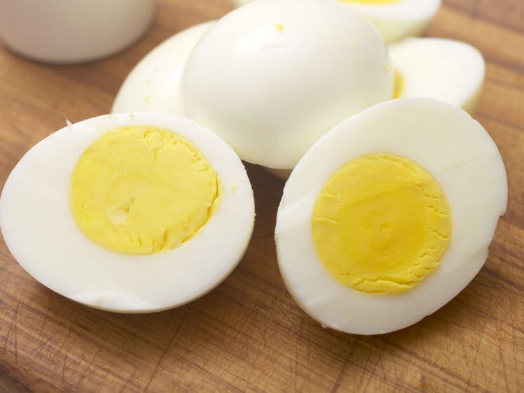 ماذا يحدث في جسمك عند تناول 3 بيضات في اليوم؟