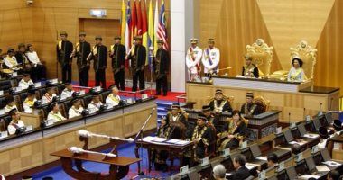 "صحيفة": حل البرلمان الماليزى أواخر الشهر الجارى