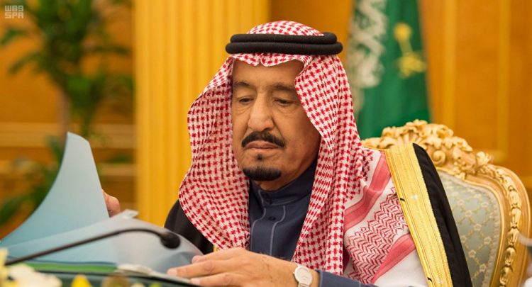 بأمر الملك سلمان... السعودية تسلم 2 مليار دولار لليمن