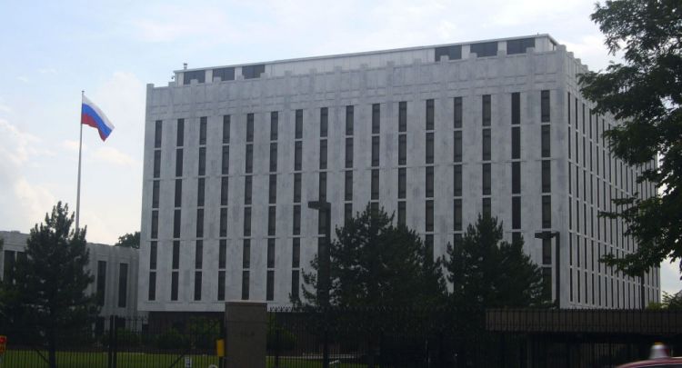 سفارة روسيا لدى واشنطن تعتبر تغريدة ناويرت تدخلا في شؤون موسكو الداخلية