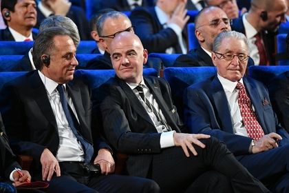 Глава ФИФА пошутил над допингом в сборной России по футболу