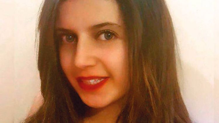 الحزن يعتصر أسرة فتاة مصرية قتلت في بريطانيا
