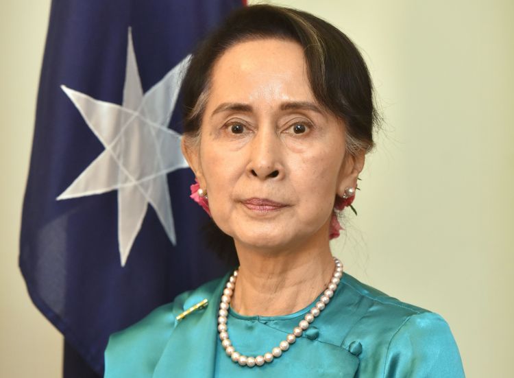 "رغم الانتقادات الدولية" مسئولو أستراليا يستقبلون زعيمة ميانمار بحفاوة