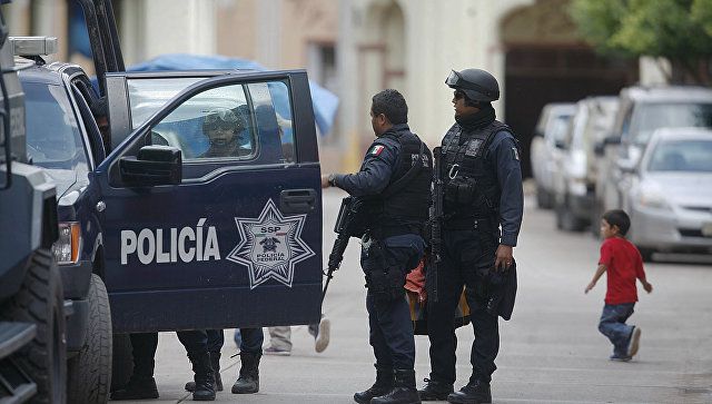 В Мексике пять человек погибли в серии нападений бандитов на морпехов
