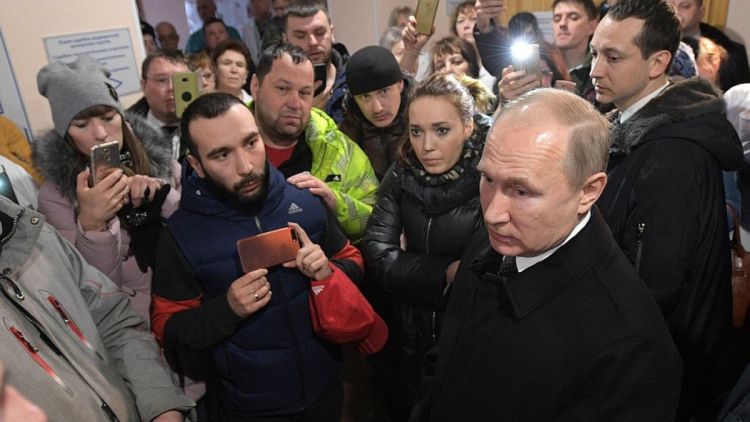 Путин объявил общенациональный траур после пожара в Кемерово