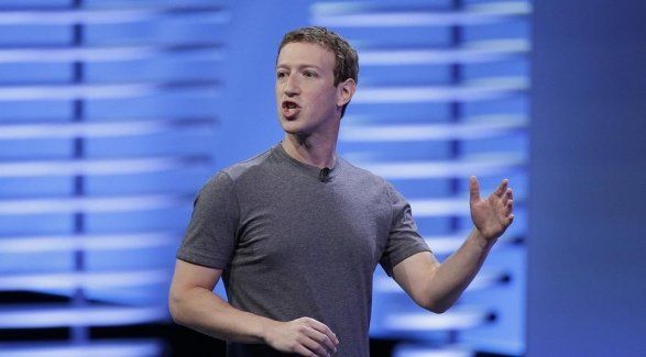 Основатель Facebook даст показания
