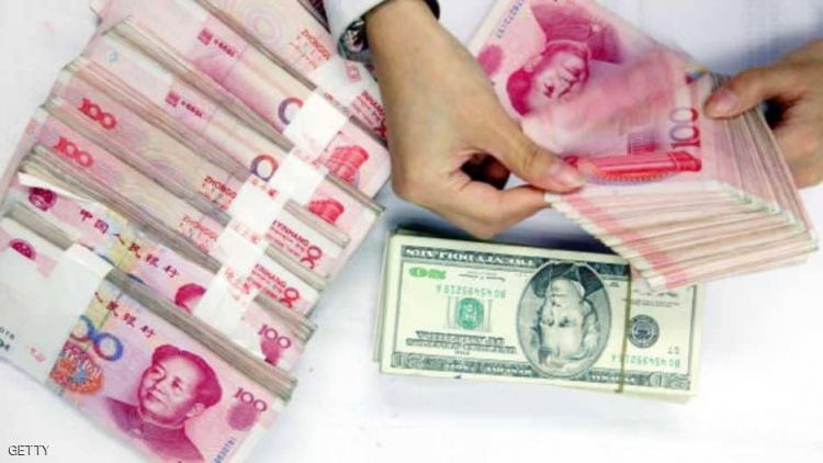 العملة الصينية تحقق مكسبا "فارقا" مقابل الدولار