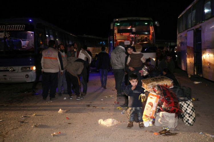 اتفاق على إجلاء مقاتلين ومدنيين من دوما في الغوطة الشرقية