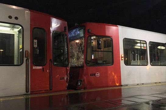 В Германии столкнулись 2 поезда метро