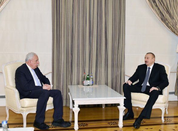 Глава МИД Палестины на переговорах с Ильхамом Алиевым