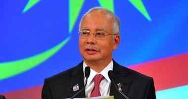 رئيس وزراء ماليزيا يتعهد بزيادة رواتب موظفى الحكومة قبل الانتخابات