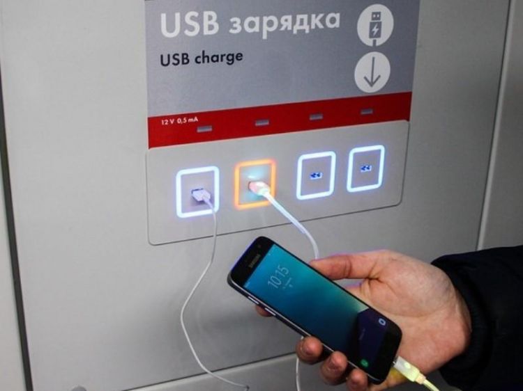 Bakı metrosunda daha bir yenilik Qatarda telefonu "zaryadka"ya qoymaq olacaq - YENİLƏNİB