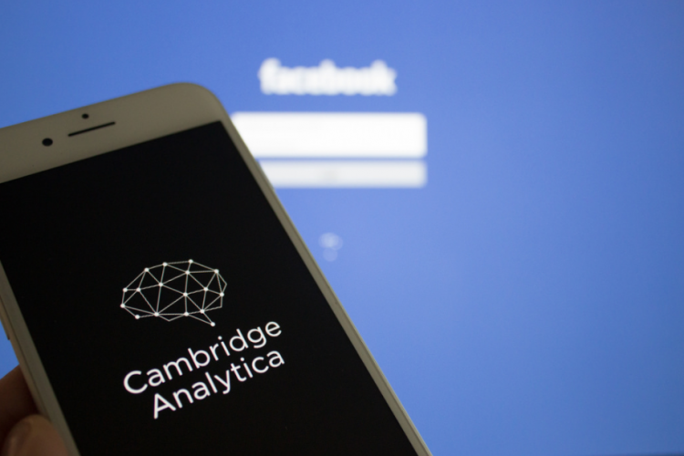 Cambridge Analytica отрицает обвинения о сборе данных 87 млн человек