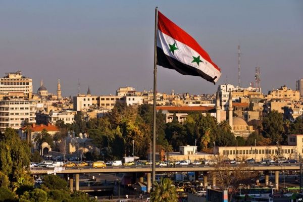 Сирийская авиабаза в Хомсе подверглась ракетному удару из Средиземного моря