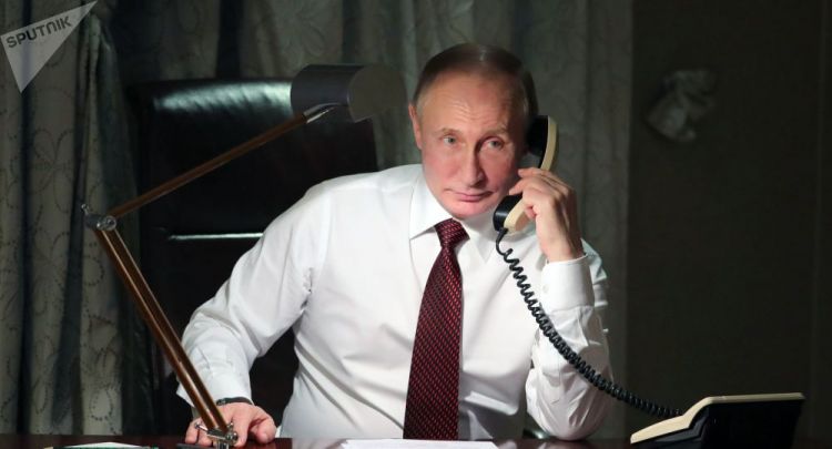 بوتين يبحث مع ماكرون هاتفيا الوضع في سوريا