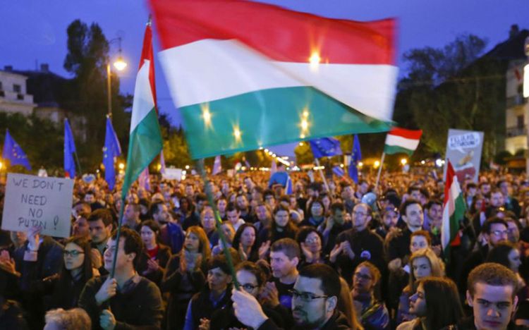 В Венгрии прошёл митинг против итогов парламентских выборов