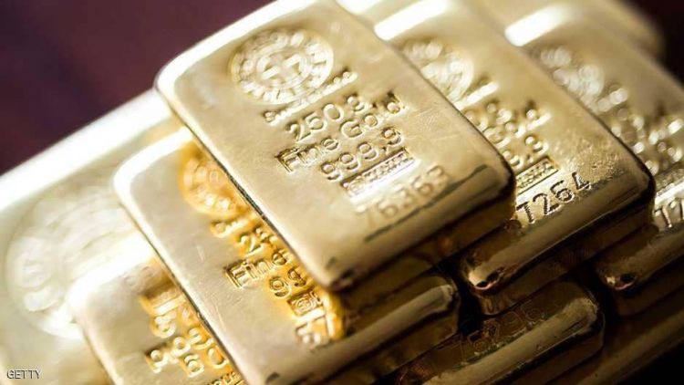 الذهب يرتفع مع هبوط الدولار وانحسار المخاوف