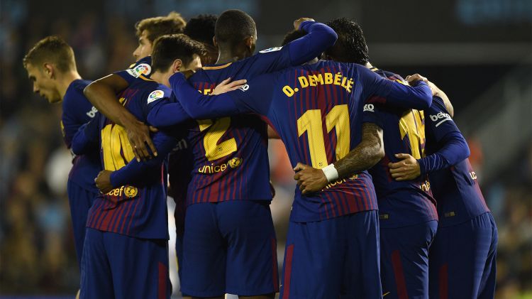 Испанская "Барселона" впервые за 16 лет вышла на матч без воспитанников в составе