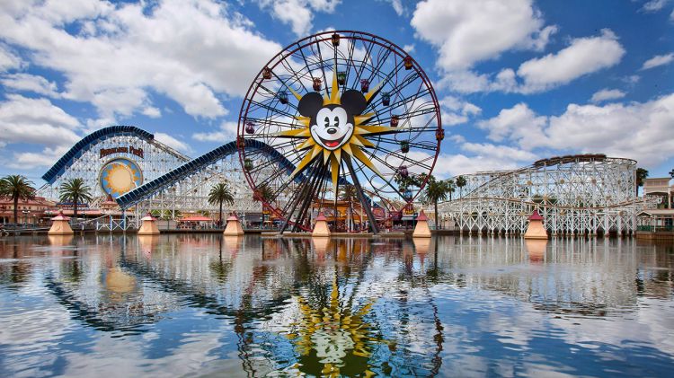 В Калифорнии угнали грузовик с 8 тысячами билетов в Disneyland