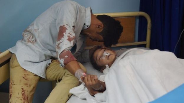 مقتل العشرات في هجوم على مركز انتخابي في أفغانستان
